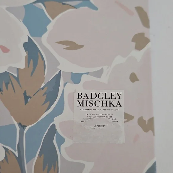 Badgley Mischka NWT Floral/Gold Motif Clipboard Set - Picture 7 of 9